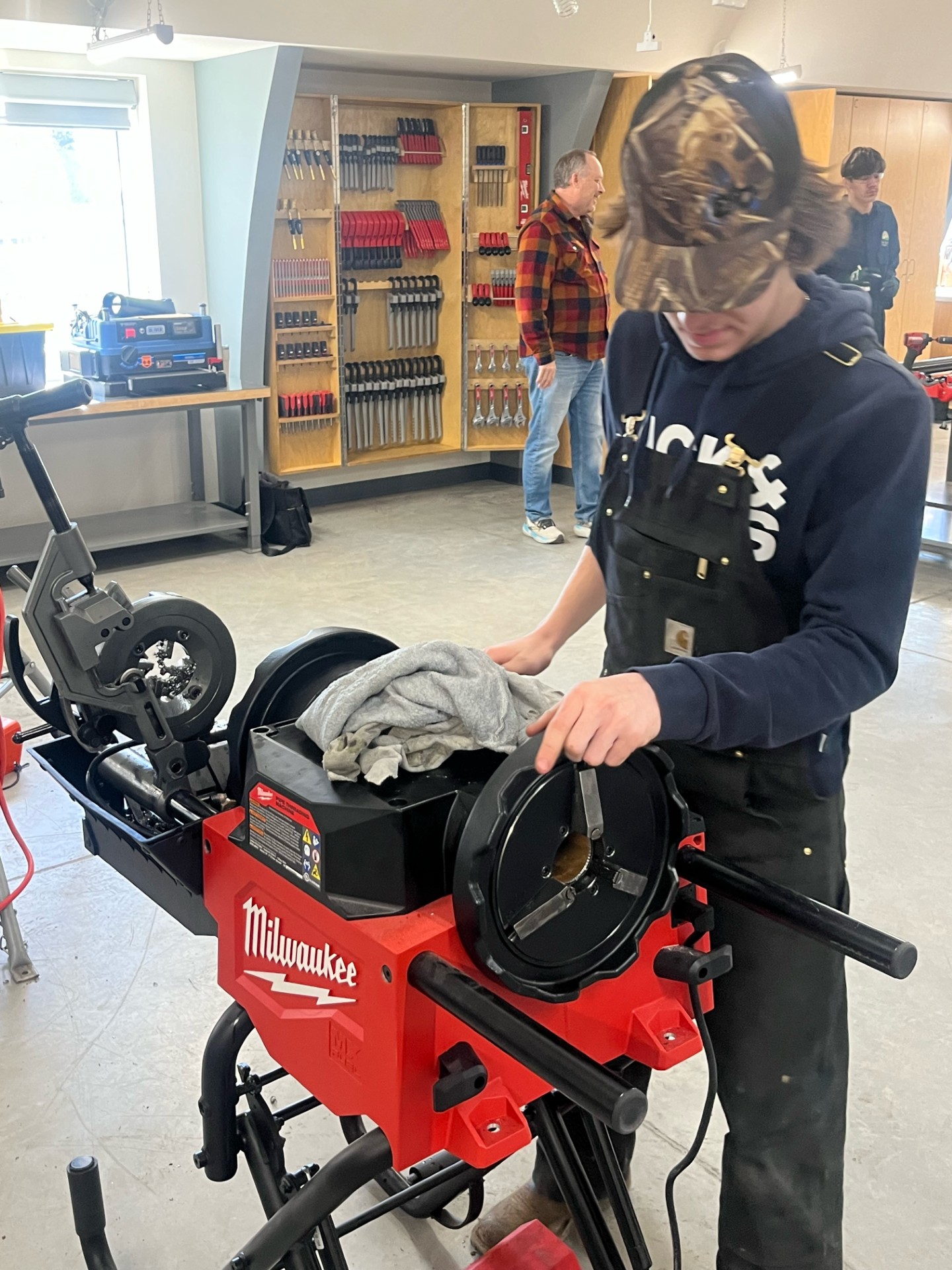 3195a4a3 a6cf 4c51 9e63 defef5d9683d